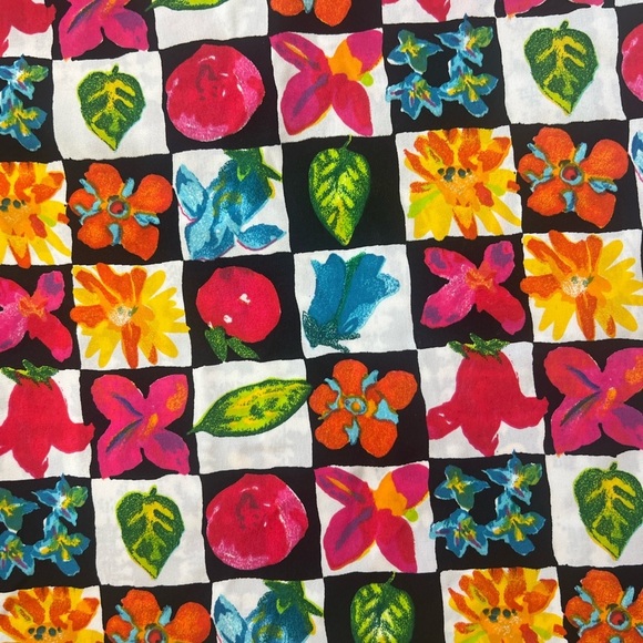 Ladies, XXL tank reversible tank top for different patterns super cute. - Picture 5 of 9